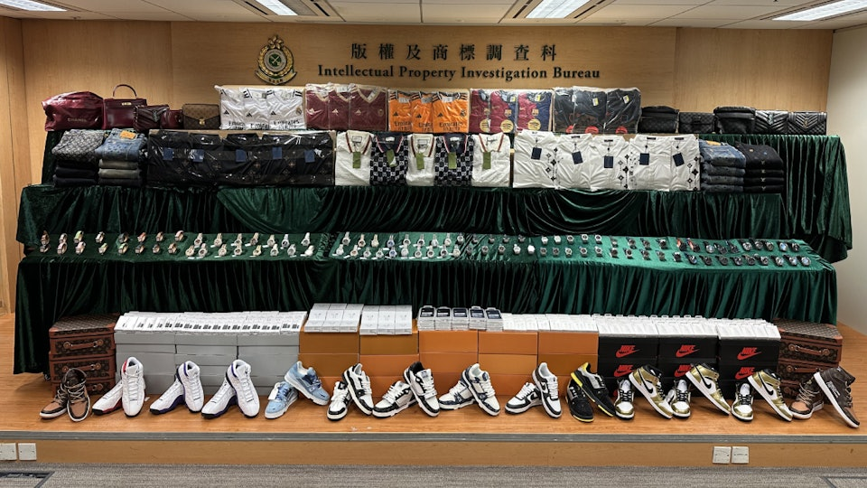 露头就秒?东南亚朝假冒3C“开枪”,中国商品又被盯上了……