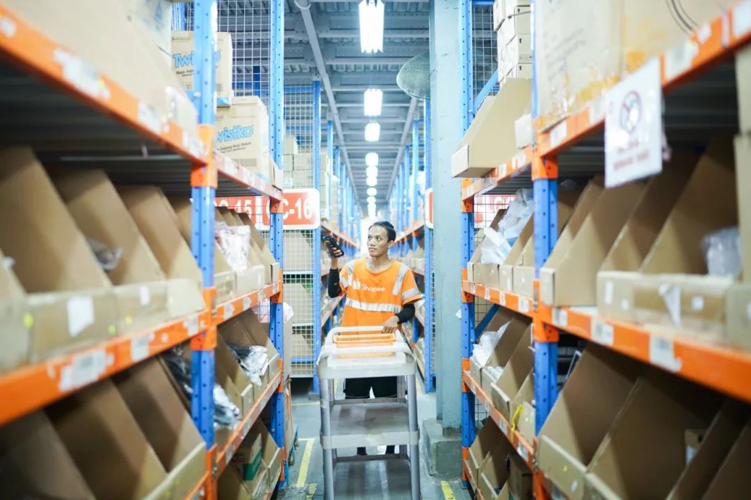 中国厂长借力Shopee全托管:外语小白横扫东南亚狂销几百万单