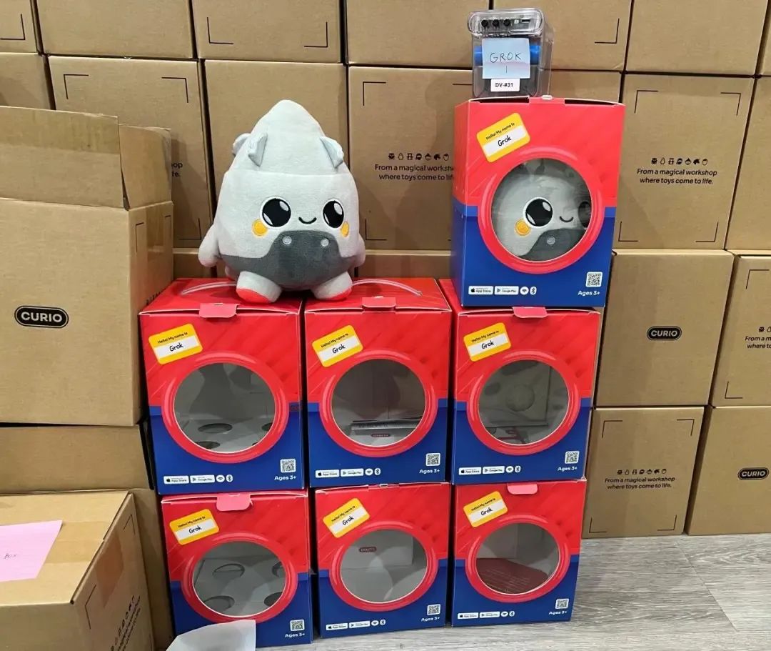 马斯克看好的AI玩具，成了商场新印钞机