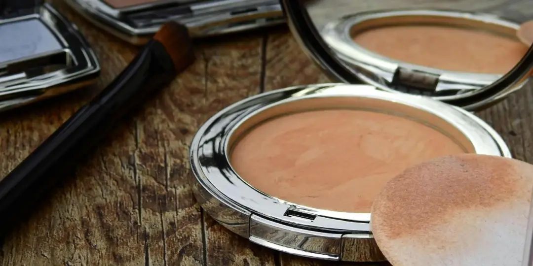 国内遇冷,东南亚狂卖100亿!国货美妆上演“冰火两重天”