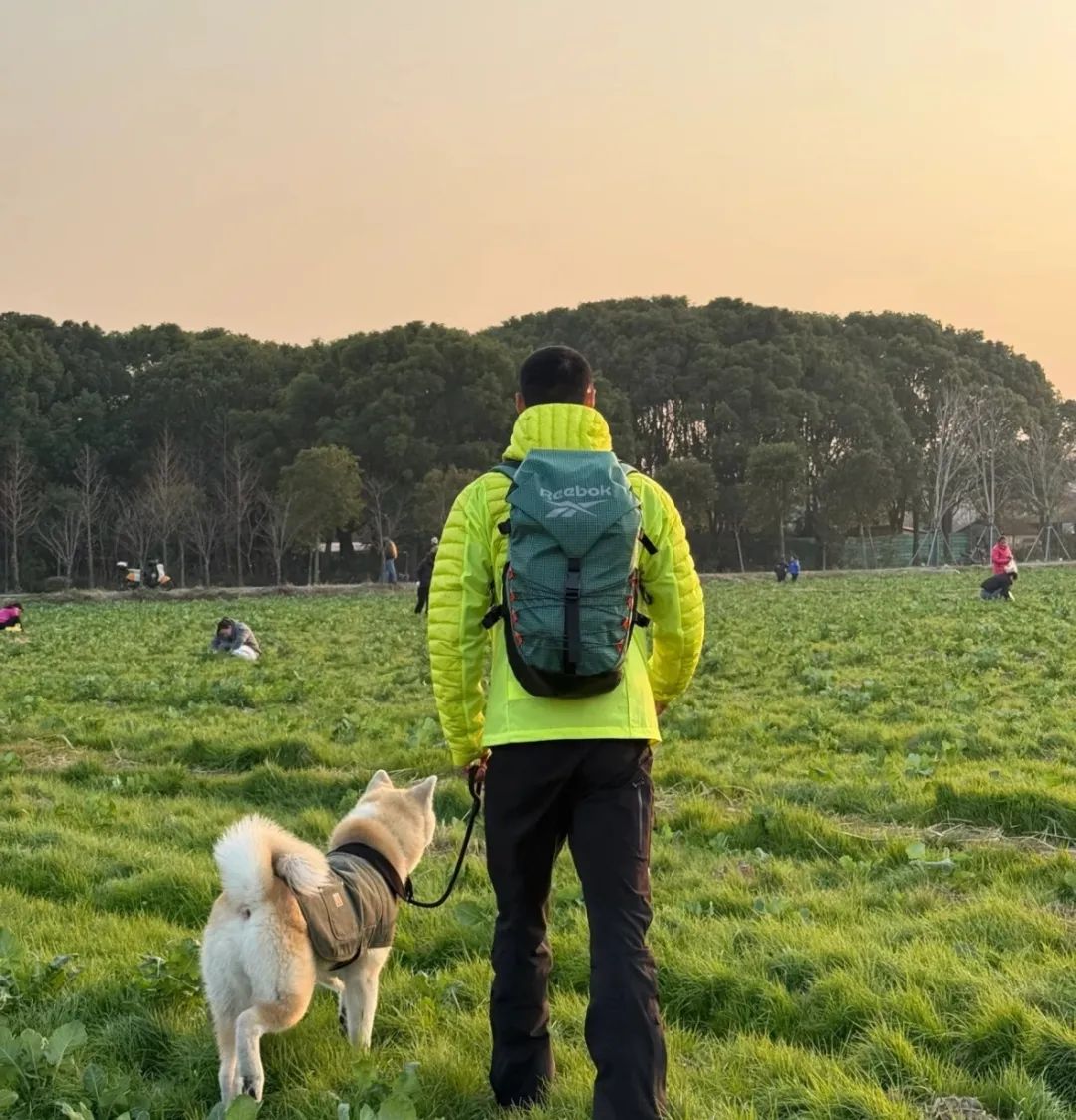 上海最狠的相亲方式:一起挖野菜