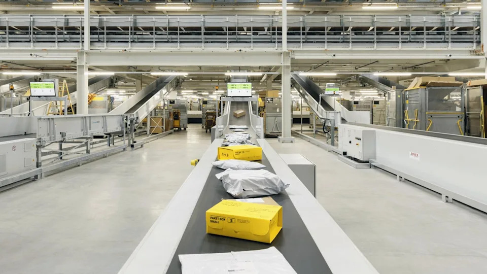 De Minimis取消一个半月后,跨境电商卖家还在