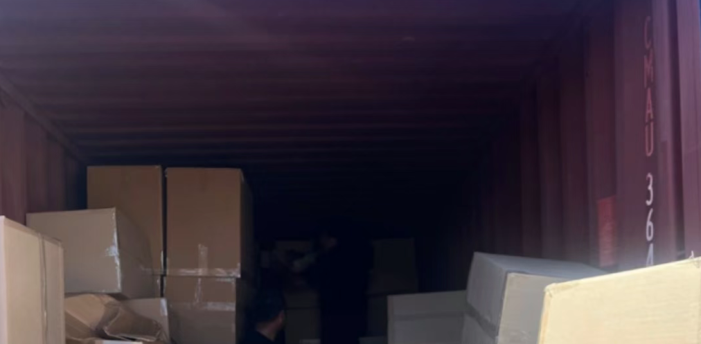 偷逃税1300万元人民币？严打走私骗税：3个中国人被抓、28个集装箱遭扣押...