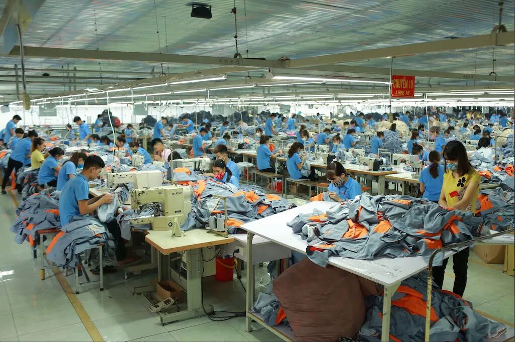世界工厂的角色跃迁:中国设备走向全球市场,中小企业机会在哪? | 趋势洞察